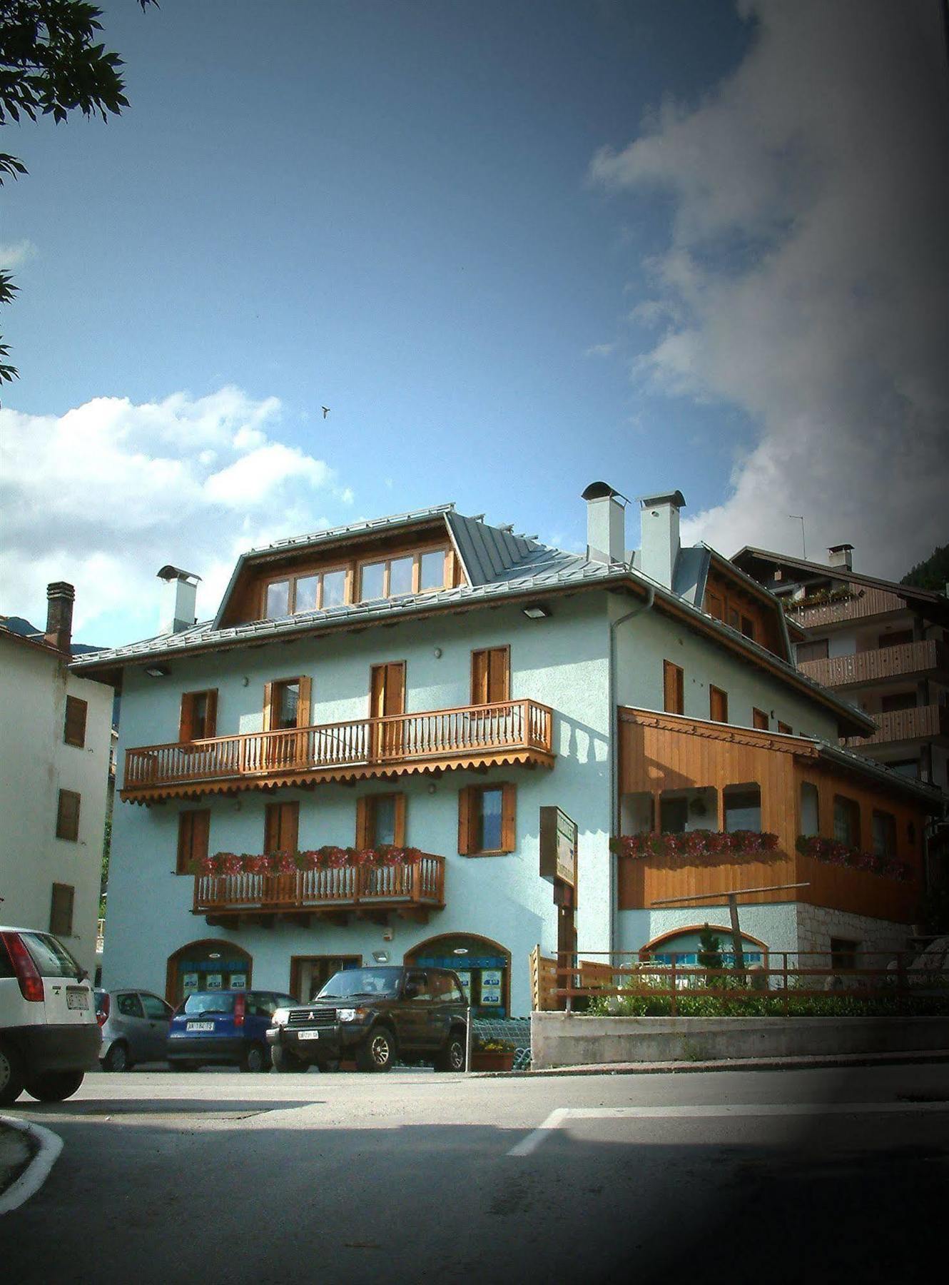 Aparthotel Residenza Domino Selva di Cadore Exterior foto